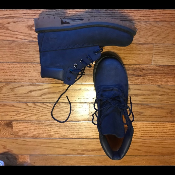 Timberlands boots - Picture 3 of 3